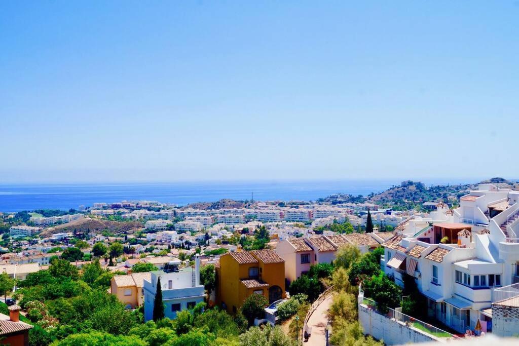 Stylish Seaside 3 Bed With Terrace + Sea View Benalmadena